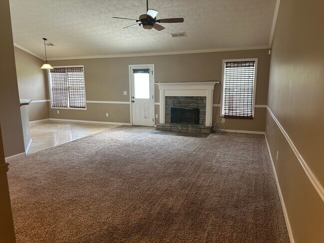 Building Photo - 6317 Compass Dr