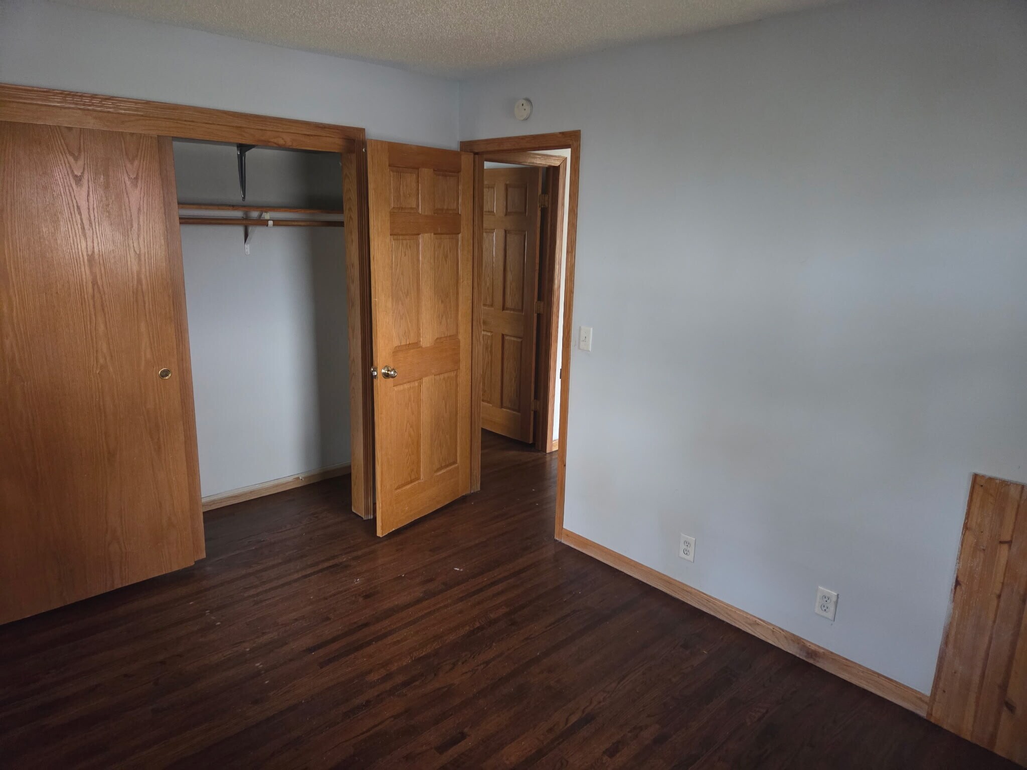 Building Photo - 4573 Main St NE