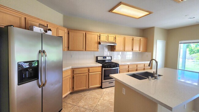 Building Photo - 703 Ventana Ridge