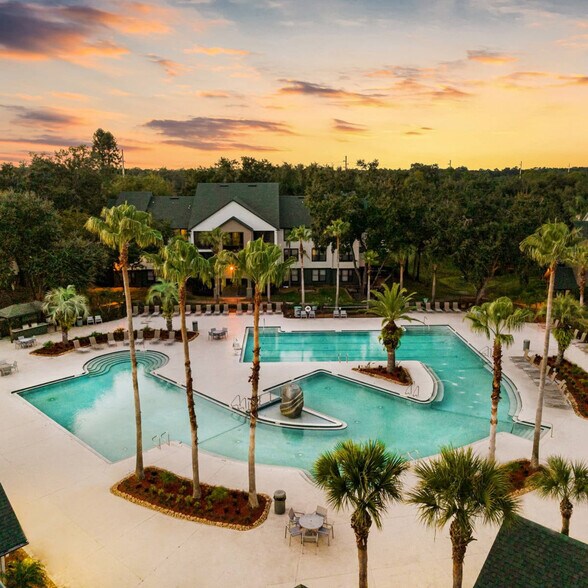 Building Photo - 15001 Caribou Ct