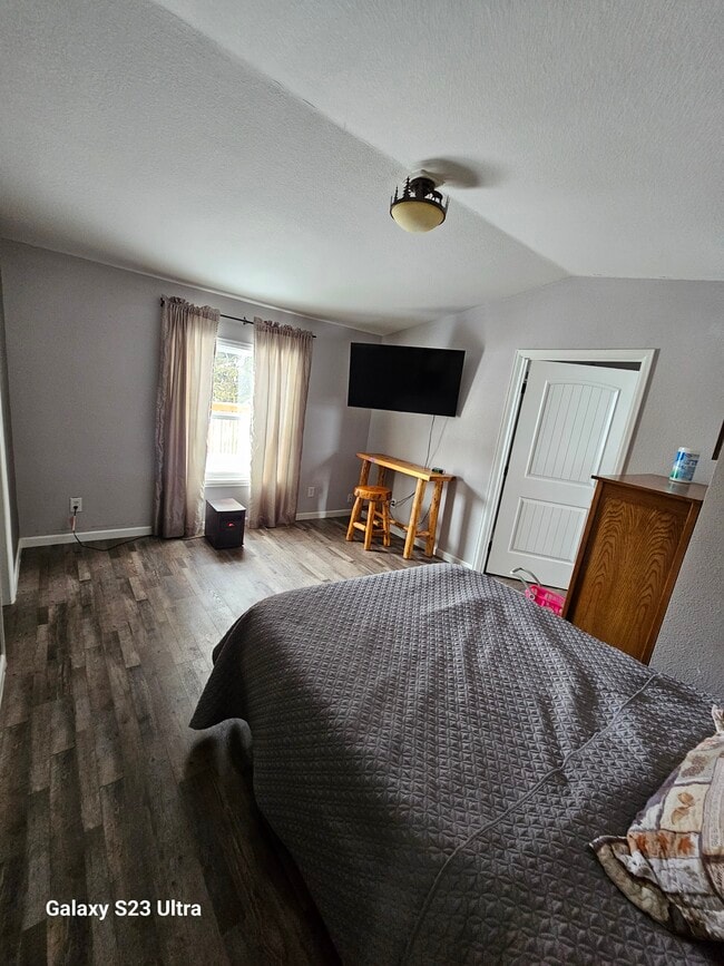 Building Photo - 47 Monarch Dr