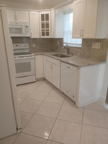 Primary Photo - 4289 S Mary Cir