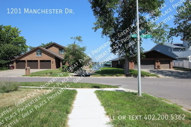 Building Photo - 1201 Manchester Dr