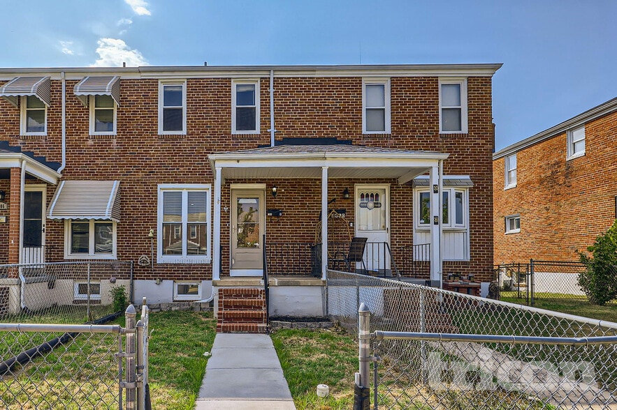 Building Photo - 7908 St Monica Dr