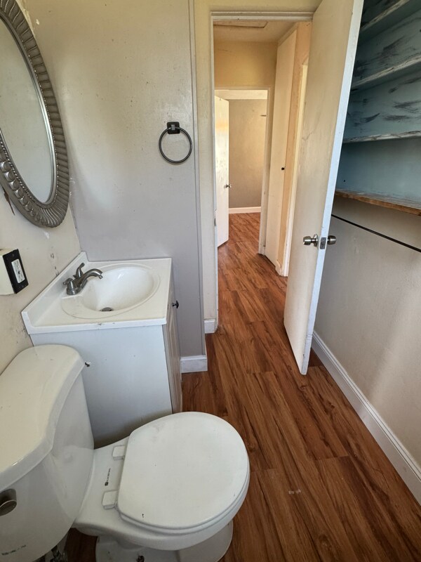 Building Photo - 4613 SW 16th Ave