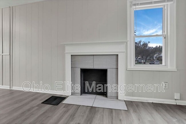 Building Photo - 2239 Homestead Dr