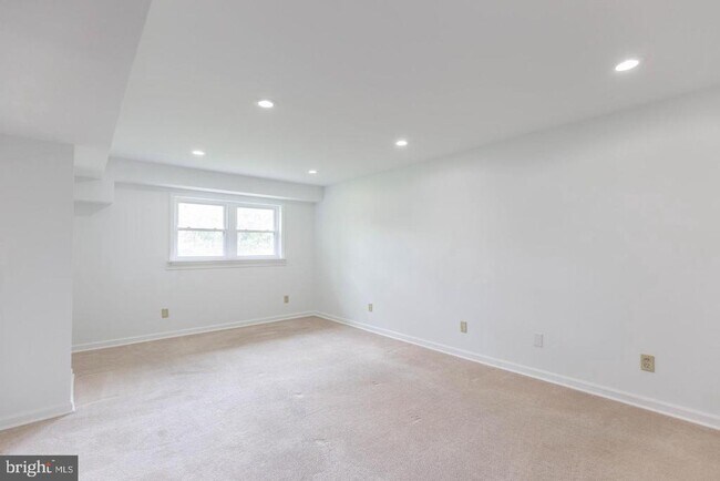 Building Photo - 4106 Lamarre Dr