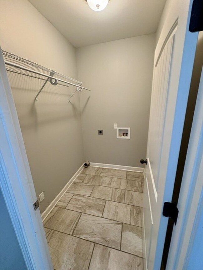 Building Photo - 8919 Glen Crossing