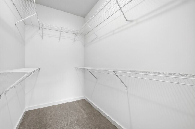 Building Photo - 19 Day St