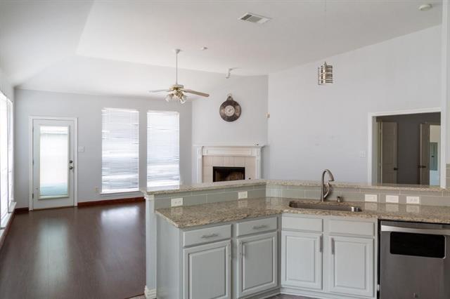 Building Photo - 1524 Jessica Ln