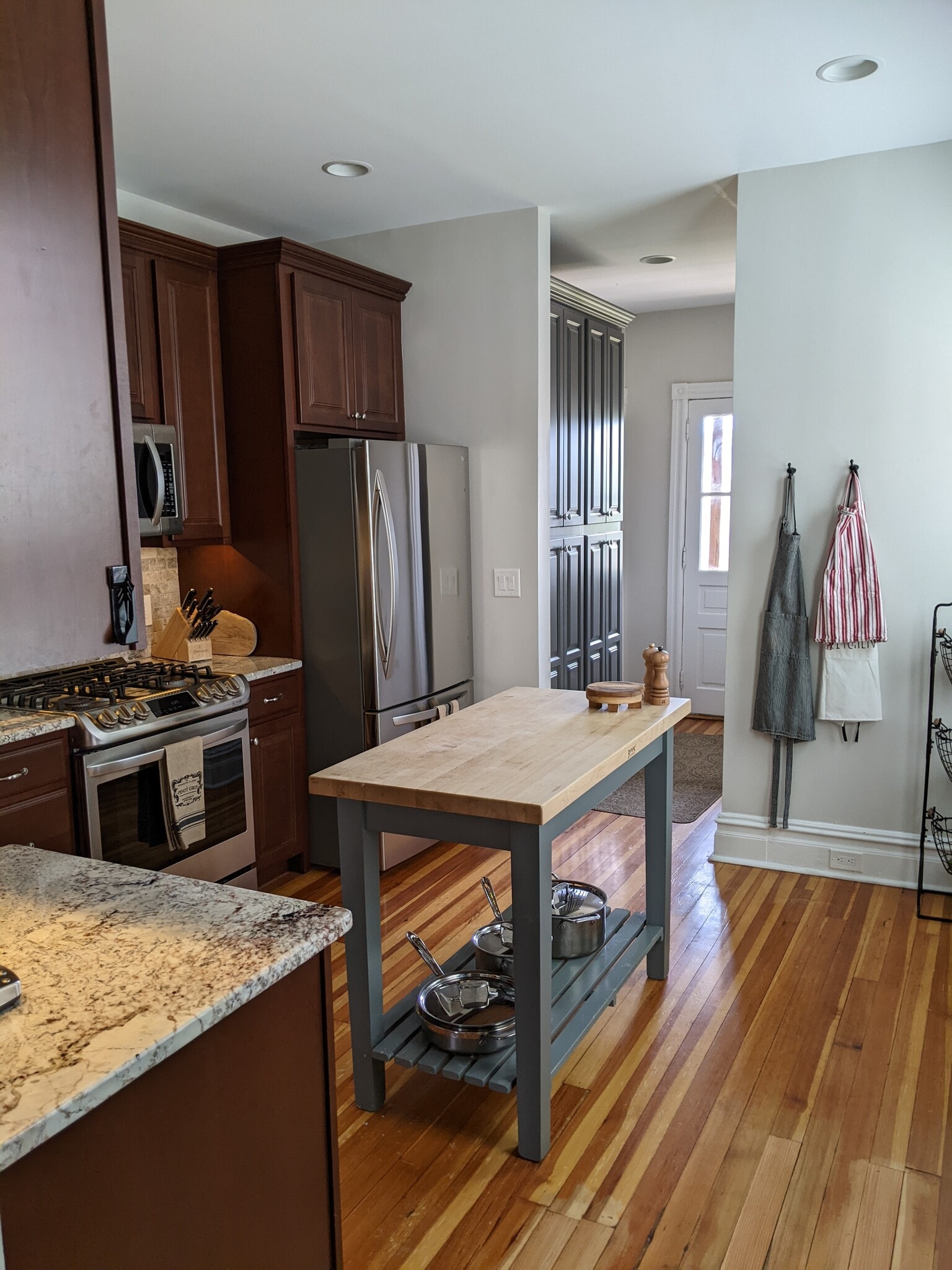 Building Photo - 522 2nd Ave