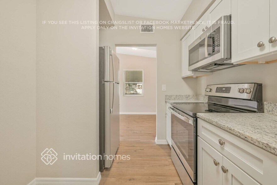 Building Photo - 900 Horizon St