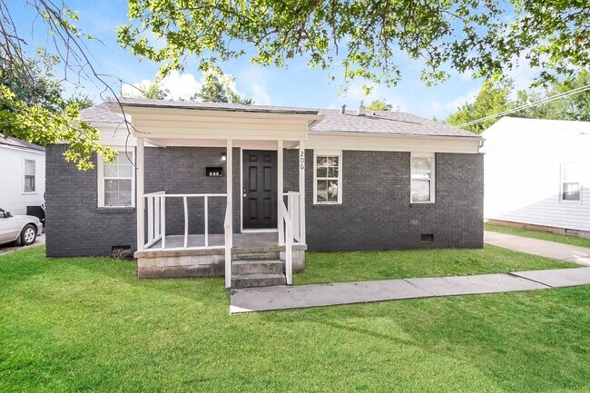 Building Photo - 206 W Kittyhawk Dr