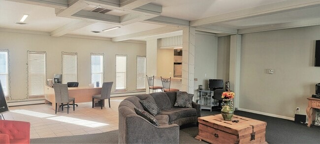 Clubhouse - Lincoln Springs Apartments