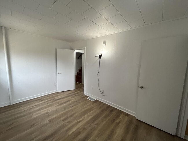 Building Photo - 2235 Middle St