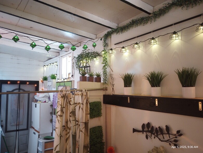 huge indoor Laundryy room (your Bdrm. door shown) - 281 Kaikea St