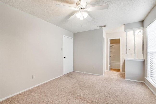 Building Photo - 10616 Mellow Meadow Dr