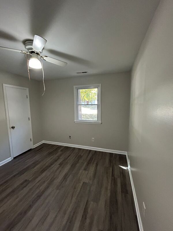 Building Photo - 2001 Old Iron Rd