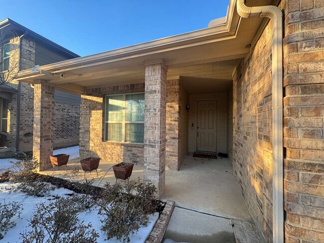 Building Photo - 6212 Topsail Dr