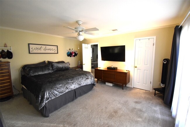 Building Photo - 8011 Meadowvale Dr