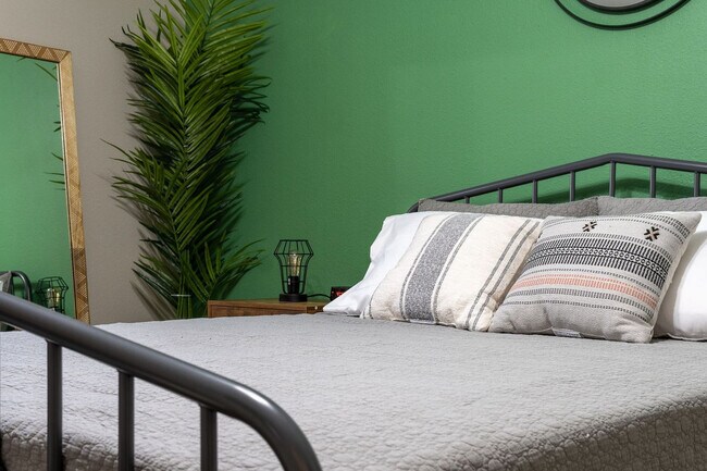 Building Photo - 10020 Regal Park Ln