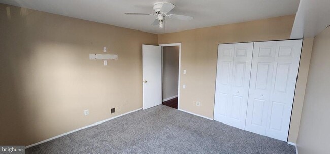 Building Photo - 409 Dove Ct