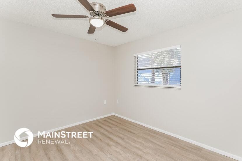 Building Photo - 8055 Wooden Dr