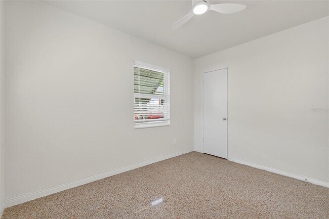 Building Photo - 5410 19th Ave S