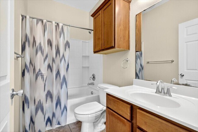 Building Photo - 6018 Tapestry Dr