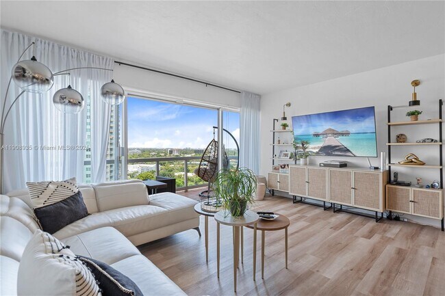 Building Photo - 2451 Brickell Ave