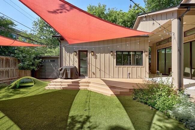 Building Photo - 5317 McCandless Street