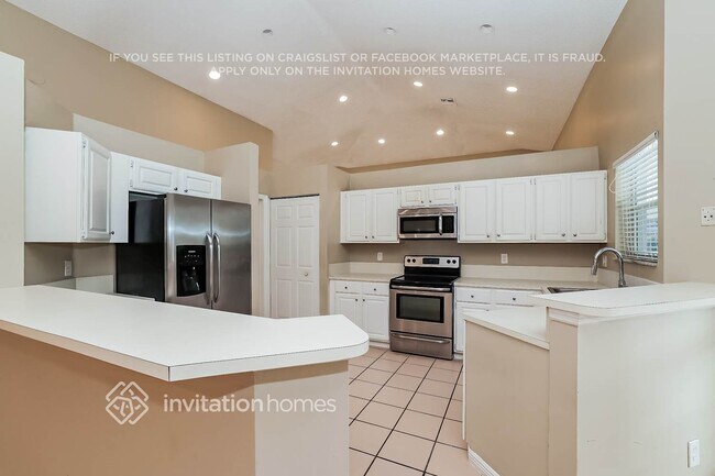 Building Photo - 22201 Collington Dr