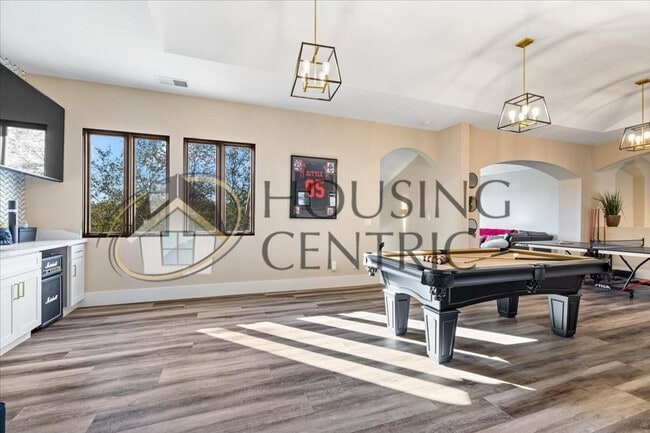 Building Photo - Breathtaking Luxury Custom Rental in Guard Gated Serrano Golf Community!!