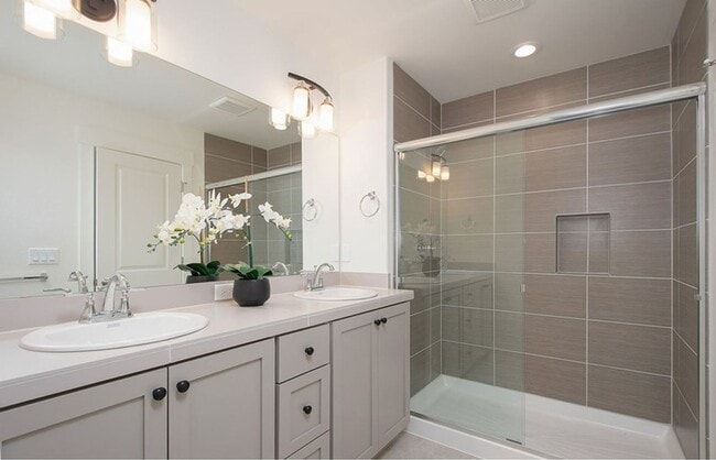 Building Photo - Brand new 3 bedroom single family home in a fantastic location!