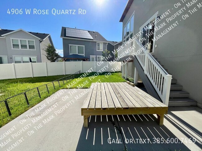 Building Photo - 4906 W Rose Quartz