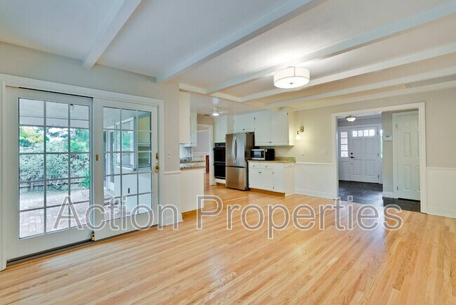 Building Photo - 2704 Doverton Square