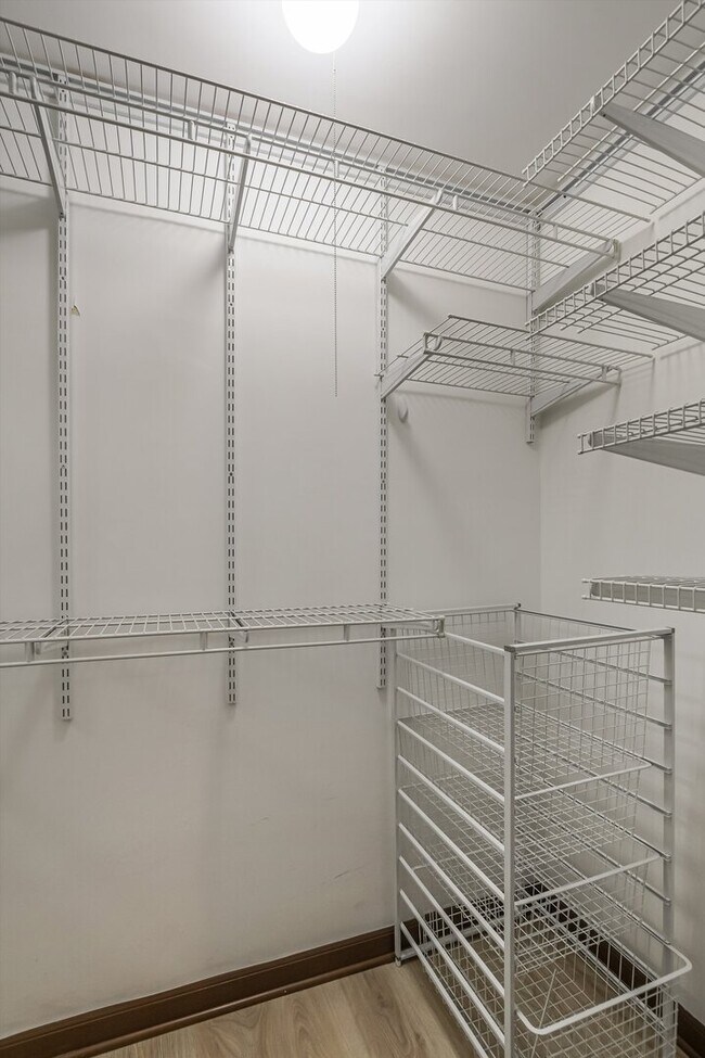 Building Photo - 233 E Erie St