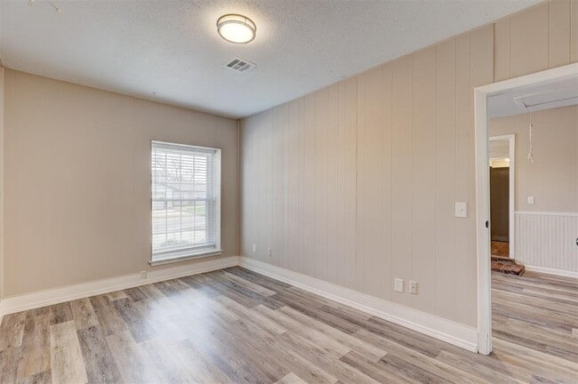 Building Photo - 206 Del Mar Dr