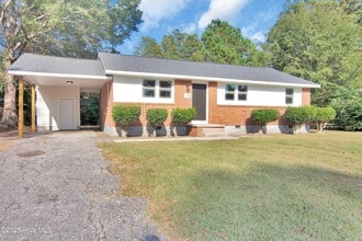 Building Photo - 103 Armstrong Dr