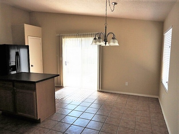 Building Photo - 3798 Cattle Dr NE