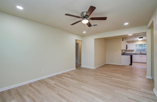 Building Photo - 6510 Cherrydale Dr
