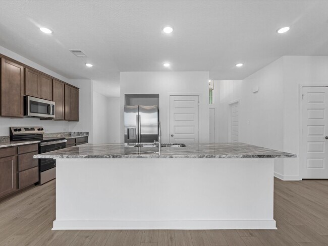 Building Photo - 10602 Burgundy Berry Wy