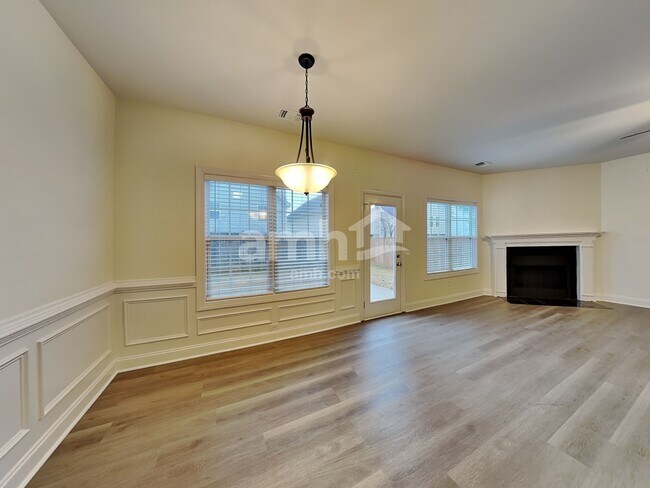 Building Photo - 5231 Apple Grove Rd