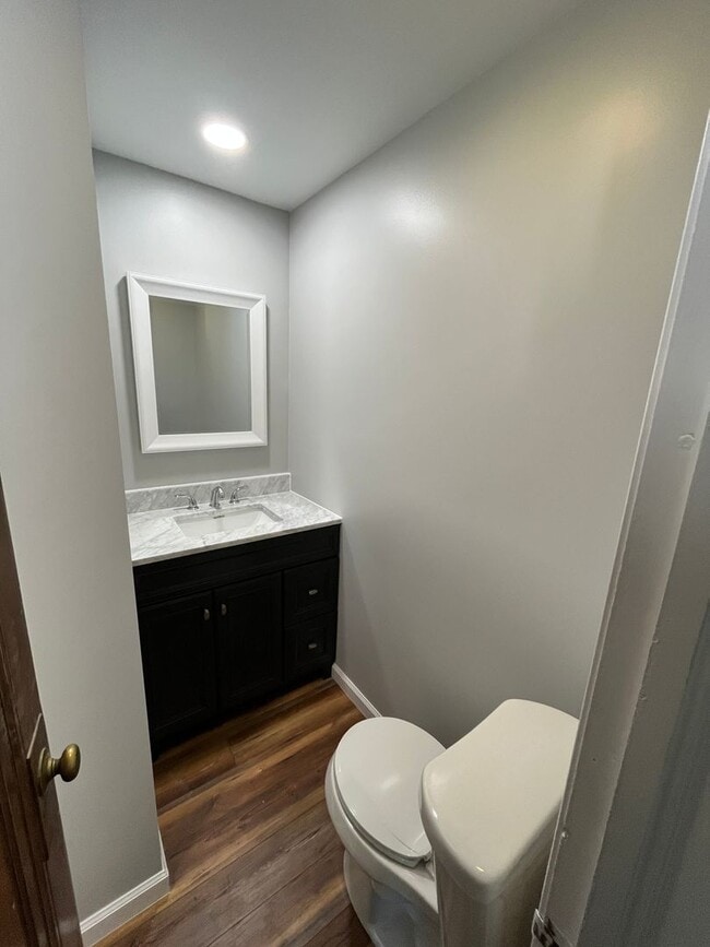 Building Photo - 4131 W Lake Rd