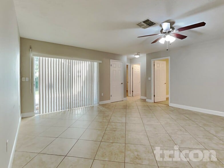 Building Photo - 13121 Shadberry Ln