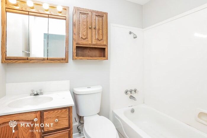 Building Photo - 205 Walnut St