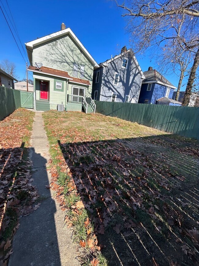 Building Photo - 1179 Atcheson St
