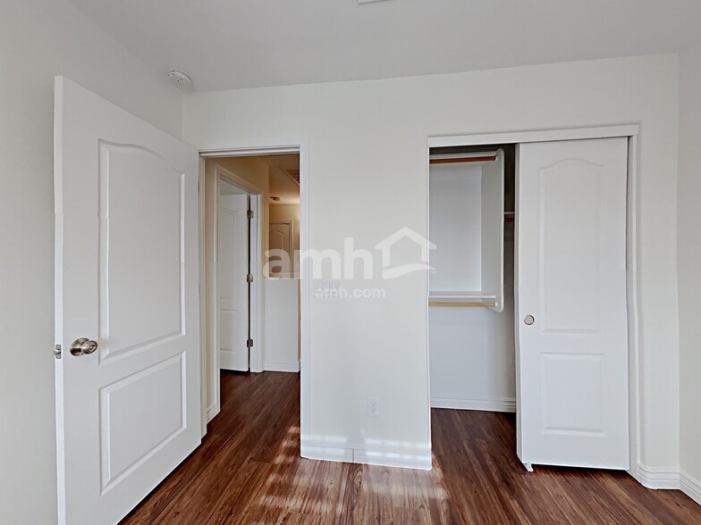 Building Photo - 17464 W Mauna Loa Ln