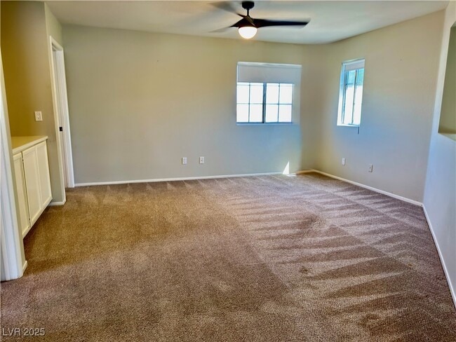 Building Photo - 1635 White Dr