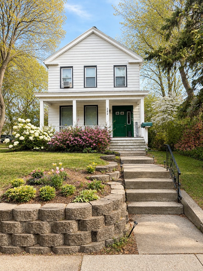 Building Photo - 282 W Harrison Ave